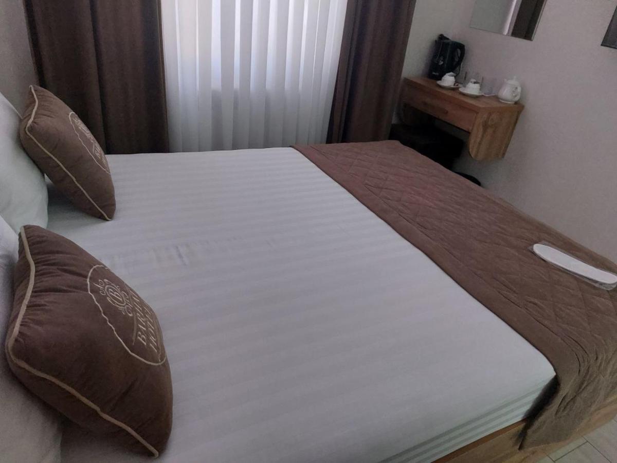 Barhat Hotel Tashkent Bagian luar foto