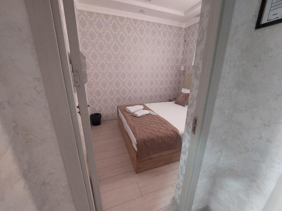 Barhat Hotel Tashkent Bagian luar foto
