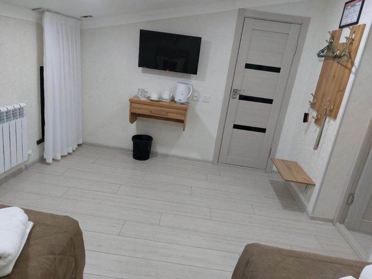 Barhat Hotel Tashkent Bagian luar foto