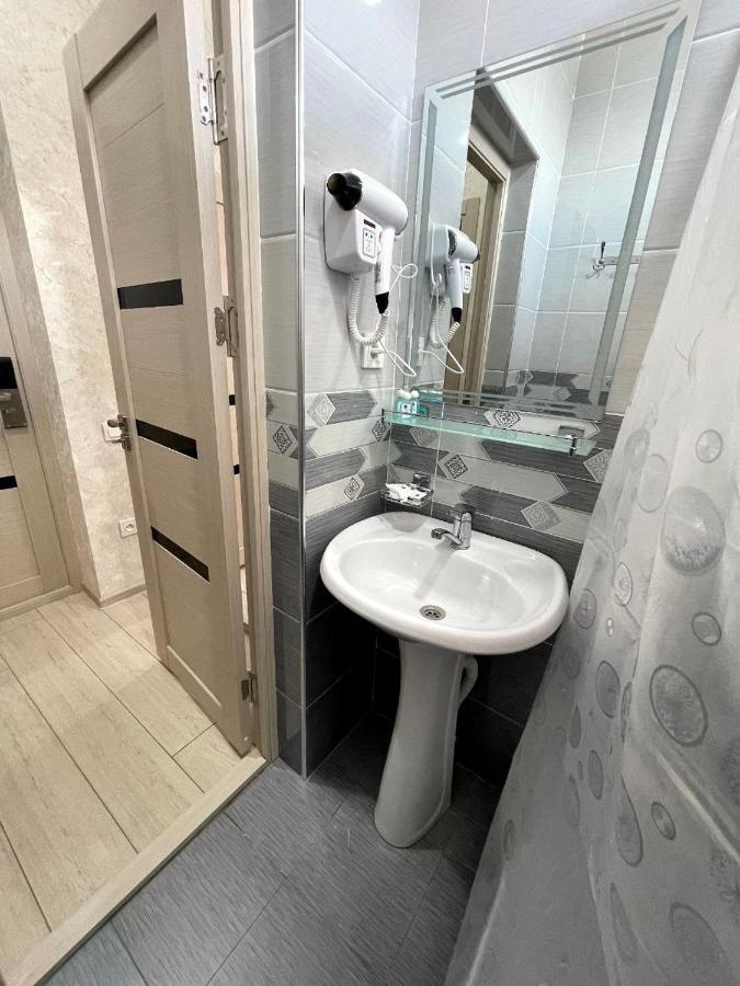 Barhat Hotel Tashkent Bagian luar foto