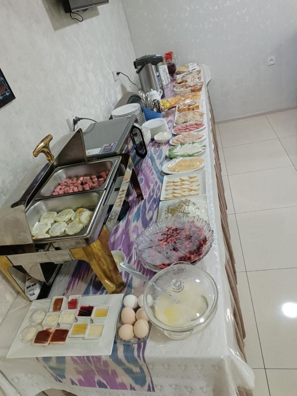 Barhat Hotel Tashkent Bagian luar foto