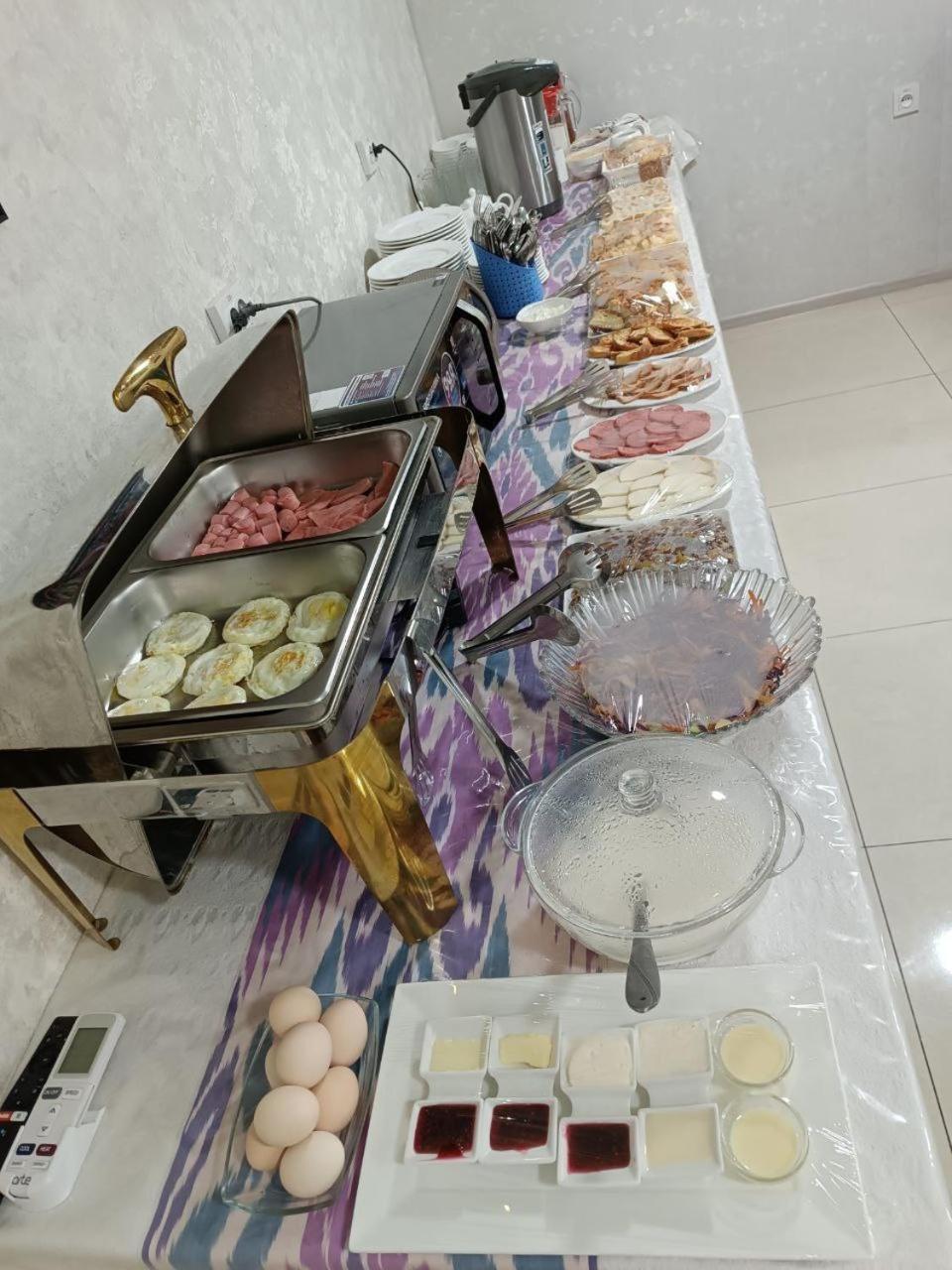 Barhat Hotel Tashkent Bagian luar foto